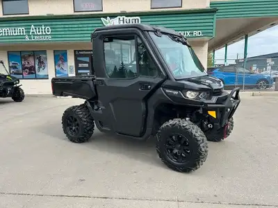 2021 Can-Am Defender HD10 XT, 3 passenger seating, DELUXE HEATED CAB, tip-up glass windshield, rear...