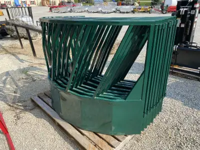 HAY FEEDER AND BALE FEEDERS IN STOCK HORSE AND CATTLE FEEDERS TOMBSTONE STYLES CATTLE FEEDERS HAY FE...
