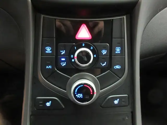 HYUNDAI ELANTRA 2015 SPORT AUTOMATIQUE **77 300 KM **1 PROPRIO** in Cars & Trucks in Lévis - Image 19