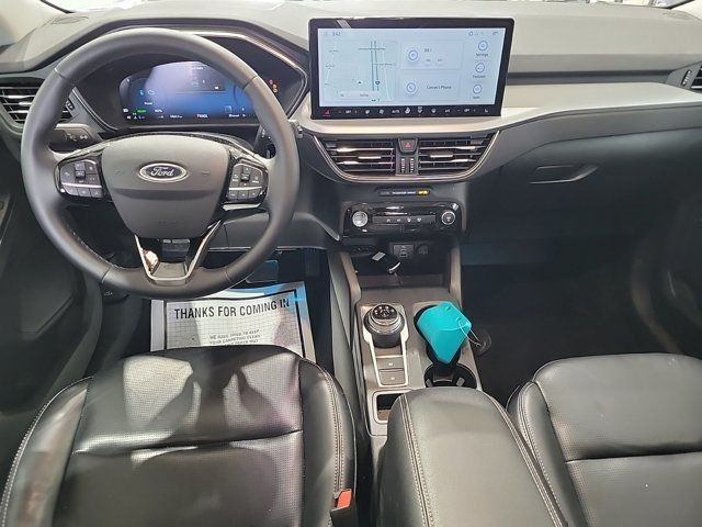 2024 Ford Escape Platinum AWD | Vista Roof | Class II Tow Pkg in Cars & Trucks in Guelph - Image 4