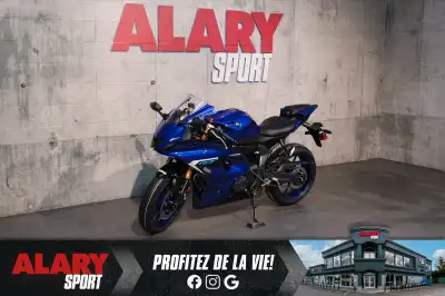 Cette MOTOCYCLETTE YAMAHA YZF-R7 2025 est disponible DÈS MAINTENANT! Contactez-nous au 450-420-2707....