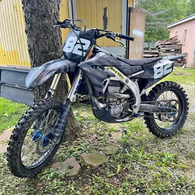 2020 YAMAHA YZ450F-BLACK! in Dirt Bikes & Motocross in Dartmouth - Image 2