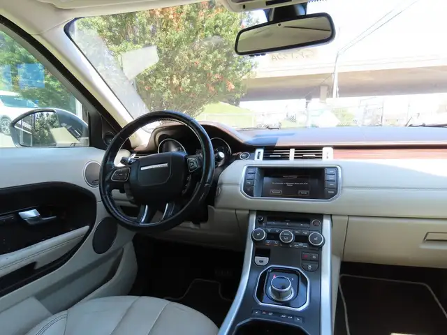 2014 Land Rover Range Rover Evoque PRESTIGE dans Autos et camions dans Dartmouth - Image 7