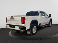 Check out this vehicle's pictures, features, options and specs, and let us know if you have any ques... (image 4)