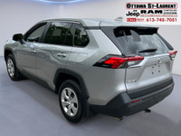 WE CAN GET YOU APPROVED ON THIS 2023 TOYOTA RAV4 LE 4X4 TODAY FEATURED OPTIONS -Heated seats -Lane k... (image 3)