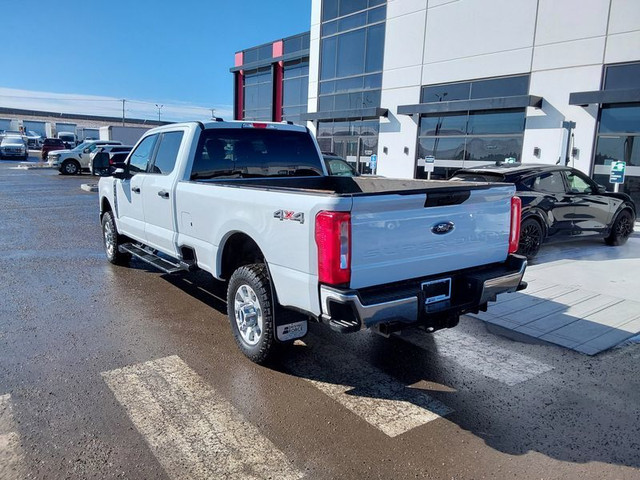 2023 Ford Super Duty F-350 SRW XLT in Cars & Trucks in Calgary - Image 4