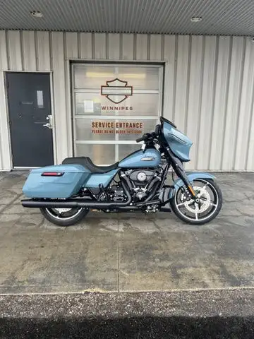 2024 Harley-Davidson FLHX - Street Glide in Sport Touring in Winnipeg - Image 2