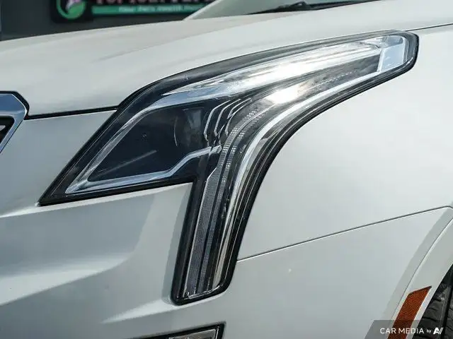 2021 Cadillac XT5 AWD Premium Luxury | Sunroof | Lane Keep in Cars & Trucks in Windsor Region - Image 14