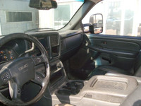 NORTH POINT MOTORS...CALL TEXT 780-224-7791 CHECK OUT THIS 03 GMC 2500HD 4X4 6.6L DURAMAX DIESEL. TR... (image 4)