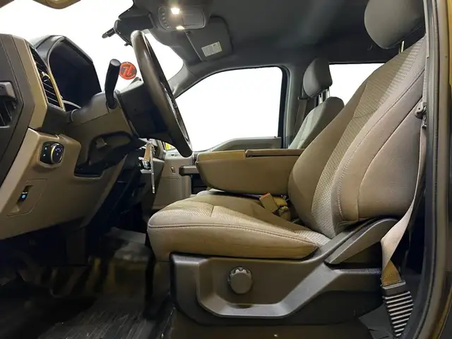 2019 Ford F-150 XLT 4WD SuperCrew 5.5' Box/ Bluetooth/ BackupCam in Cars & Trucks in Calgary - Image 12