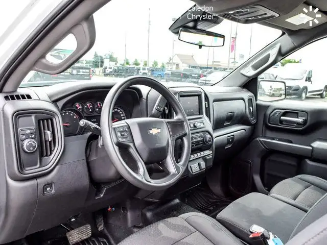 2024 Chevrolet Silverado 1500 Work Truck Reg Cab 140 3 in Cars & Trucks in Mississauga / Peel Region - Image 4