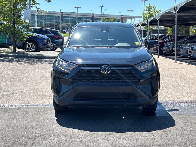 2023 Toyota RAV4 LE AWD - BACK UP CAMERA / NO ACCIDENTS in Cars & Trucks in Calgary - Image 3