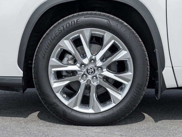 2023 Toyota Highlander Limited | Clean Carfax | Heated Seats in Cars & Trucks in Hamilton - Image 2