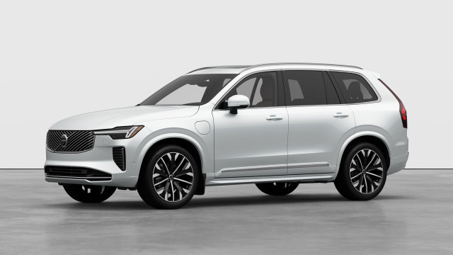 2026 Volvo XC90 Plug-in hybrid dans Autos et camions  à Ville de Montréal
