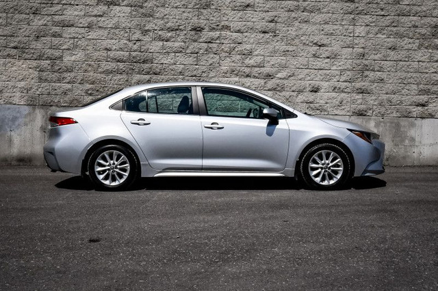 2022 Toyota Corolla LE • SUNROOF • HEATED SEATS • REAR CAM • CP/ in Cars & Trucks in Cornwall - Image 2