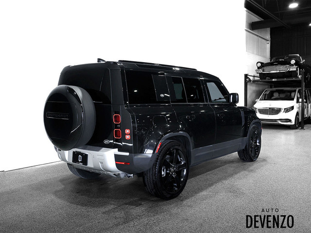 2023 Land Rover Defender 110 S AWD Black Exterior Pack / Electro in Cars & Trucks in Laval / North Shore - Image 3