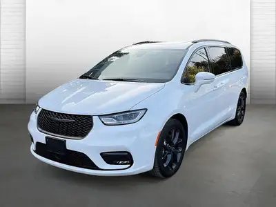 Cette Pacifica Limited ensemble S est dotée d'un intérieur en cuir Nappa, d'une poste coulissante él...
