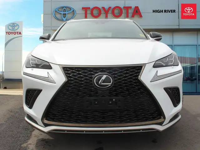 2018 Lexus NX300 FSPORT AWD w/ 2 Sets of Tires in Cars & Trucks in Calgary - Image 4