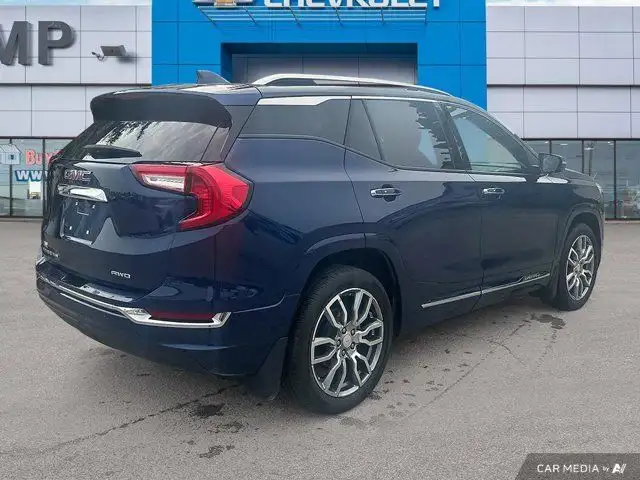 2023 GMC Terrain Denali | AWD | Leather | Sunroof | Nav in Cars & Trucks in Saskatoon - Image 7