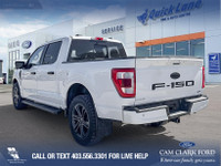 This 2022 Ford F-150 Lariat 502A in Oxford White is a perfect blend of strength, technology, and pre... (image 4)