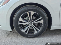This Sentra offers heated front seats, Remote Engine Start, Keyless Entry/Start, and Smart Device In... (image 9)
