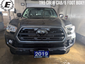2019 Toyota Tacoma SR5  3.6L V6/CREW CAB!!