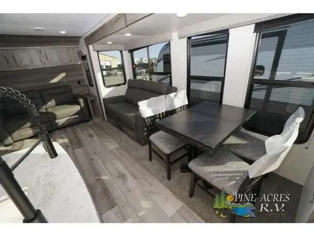 2023 KZ Sportsmen 363FL in Travel Trailers & Campers in Truro - Image 3