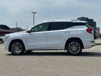 Built in navigation, sunroof, ventilated front seats, leather appointed seating, hands free lift-gat... (image 1)