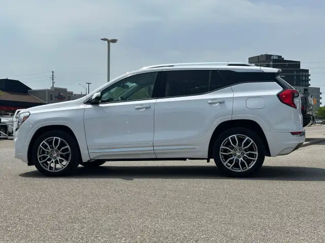 2024 GMC Terrain in Cars & Trucks in City of Toronto - Image 3