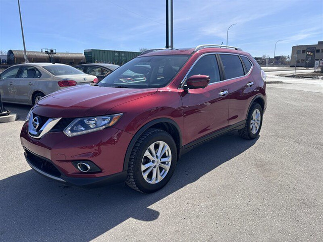 2016 Nissan Rogue SV in Cars & Trucks in Winnipeg