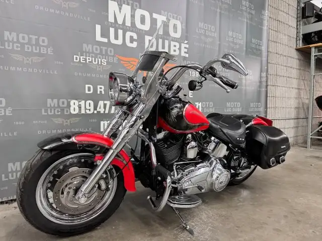 2010 Harley-Davidson FLSTF Fat Boy in Street, Cruisers & Choppers in Drummondville - Image 10