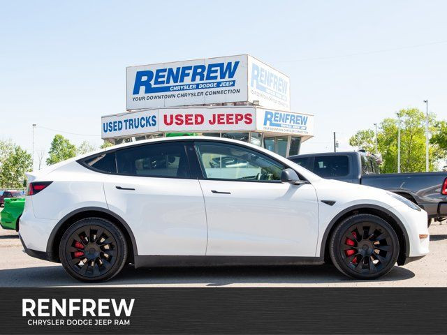 2022 Tesla Model Y Long Range in Cars & Trucks in Calgary