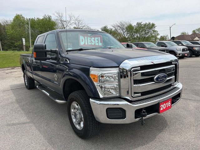  2016 Ford F-250 XLT! CREW CAB LONG BOX! CLEAN CARFAX! 6 PASS! in Cars & Trucks in London - Image 4