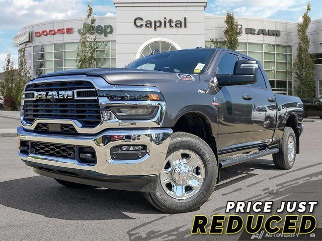 2025 Ram 3500 Tradesman | 5th Wheel & Gooseneck Towing Prep in Cars & Trucks in Edmonton