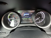 Leather Seats, Aluminum Wheels, Sunroof, Wireless Charging, Proximity Key! With a slew of safety fea... (image 9)