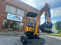 New Excavator 1.8T Swing boom Kubota Engine with Hydraulic thumb