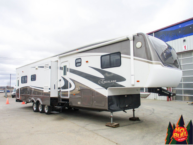 12’ Garage, 3 Slide Toy Hauler Sleeps 6, for $118 wk in Travel Trailers & Campers in Edmonton