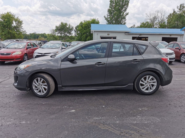 2012 Mazda MAZDA3 i Touring in Cars & Trucks in Belleville - Image 2