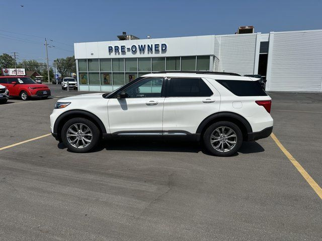 2020 Ford Explorer XLT | Heated Seats | Moonroof | Remote Start in Cars & Trucks in Windsor Region - Image 3
