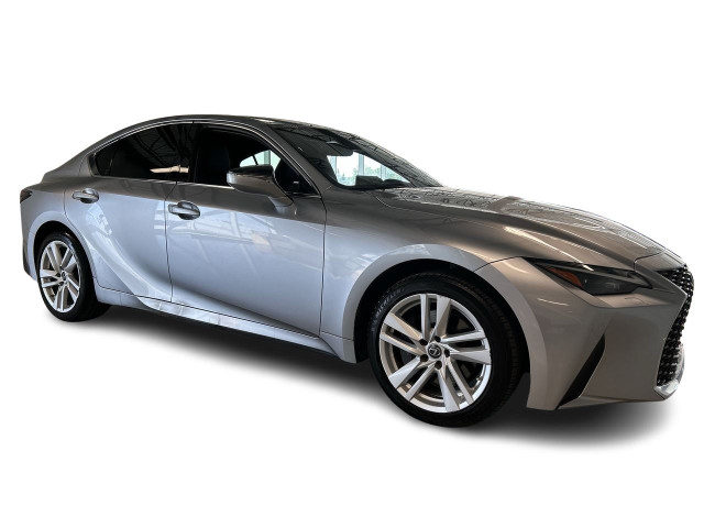 2022 Lexus IS IS 300, 4X4, Cuir, Nav, Carplay, Bluetooth, Caméra in Cars & Trucks in City of Montréal - Image 2