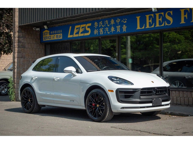 2022 Porsche Macan in Cars & Trucks in Markham / York Region