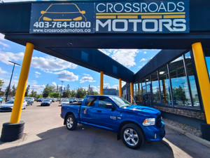 2019 RAM 1500 Classic Express 4x4 Crew Cab 5'7 Box FULLY LAODED 4X4