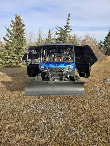 PAYMENTS STARTING AT ONLY $291!!! In-stock and ready to hit the trails! Message us today! 2022 Can-A...
