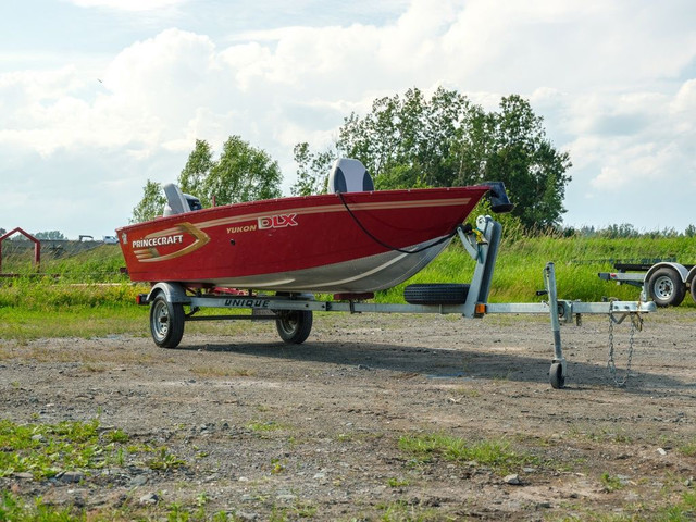  2010 Princecraft Yukon DLX in Powerboats & Motorboats in Québec City - Image 4