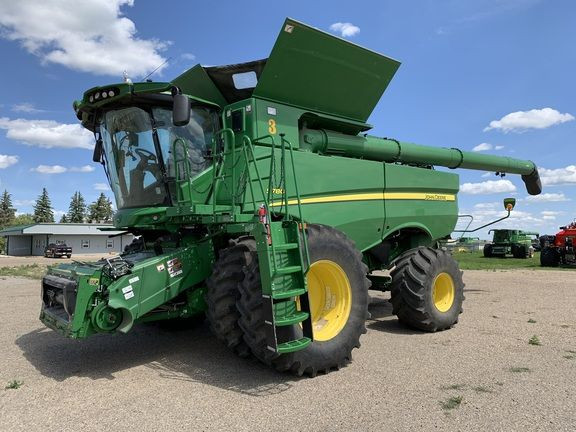2021 John Deere S780 in Farming Equipment in Medicine Hat