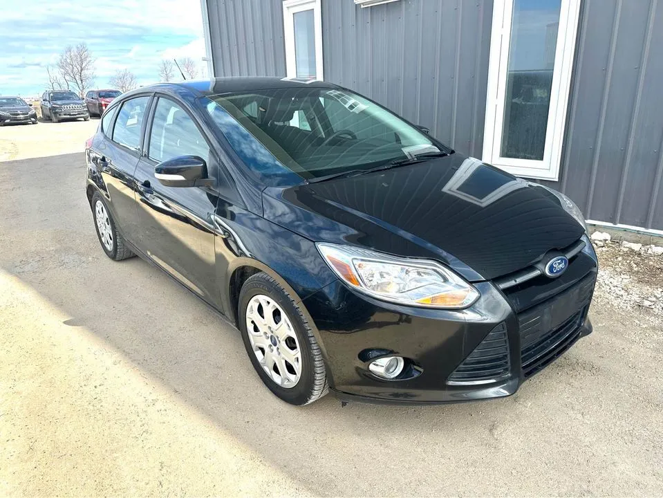 2012 Ford Focus SE/5 SPEED/CLEAN TITLE/SAFETY/HEATED SEATS/CRUIS