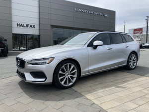 2020 Volvo V60 Momentum WINTER TIRES/RIMS INCLUDED!