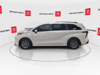 All Services Completed, One Owner verified, Accident Free, Don Valley North Toyota Original, Bought... (image 4)