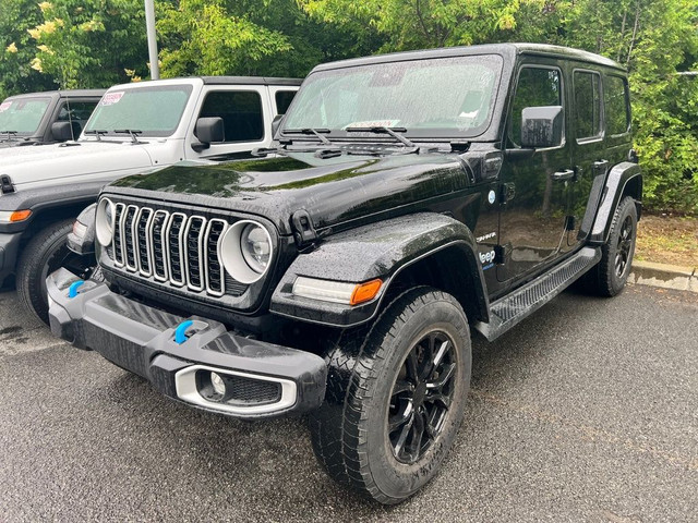 2024 Jeep Wrangler 4xe * SAHARA * SKY TOP * HITCH * CRUISE ADAPT in Cars & Trucks in Longueuil / South Shore