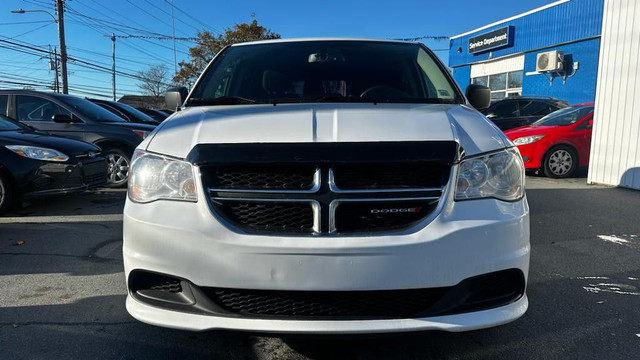 2018 Dodge Grand Caravan Canada Value Package 3.6L Bluetooth in Cars & Trucks in Dartmouth - Image 2